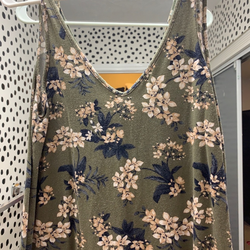American Eagle tank top!